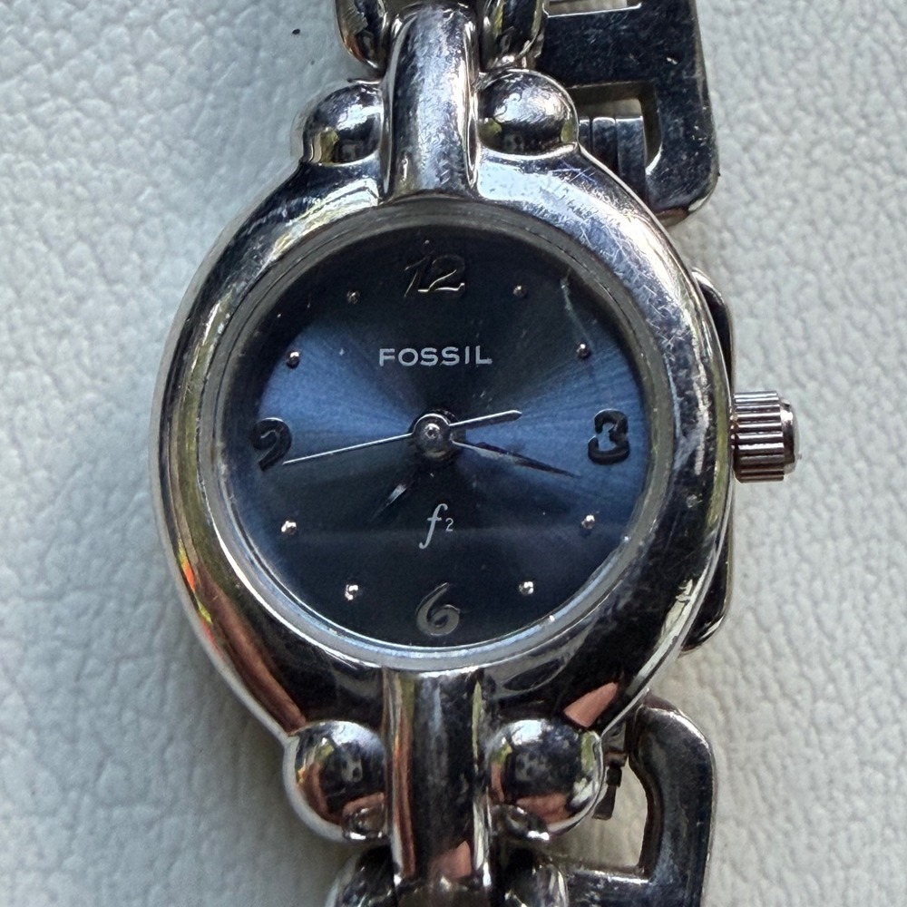 Fossil f2 ES-8966 Womens Watch Blue Dial Silver Stainless Steel Link Bracelet 8"
